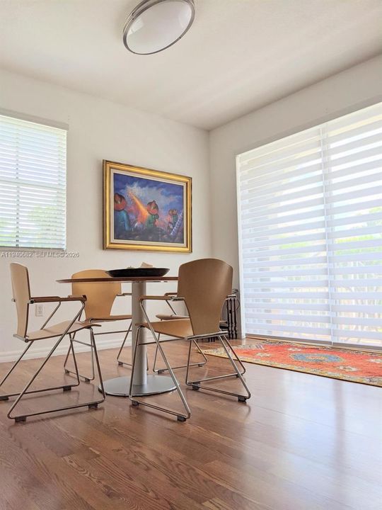 На продажу: $440,000 (3 спален, 2 ванн, 1385 Квадратных фут)