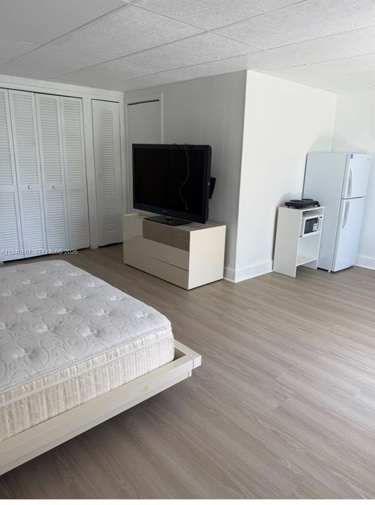 En Renta: $1,600 (0 camas, 1 baños, 2629 Pies cuadrados)