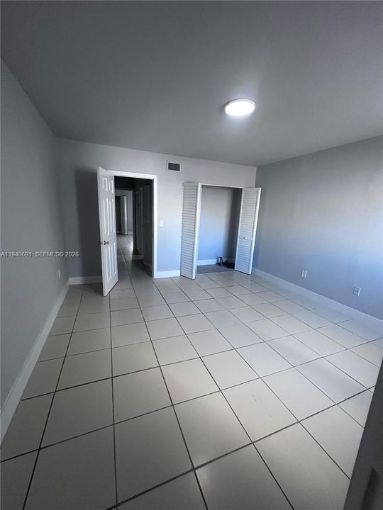 For Rent: $2,500 (2 beds, 1 baths, 1208 Square Feet)