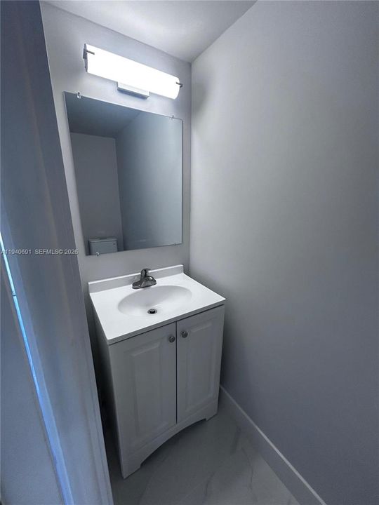 For Rent: $2,500 (2 beds, 1 baths, 1208 Square Feet)