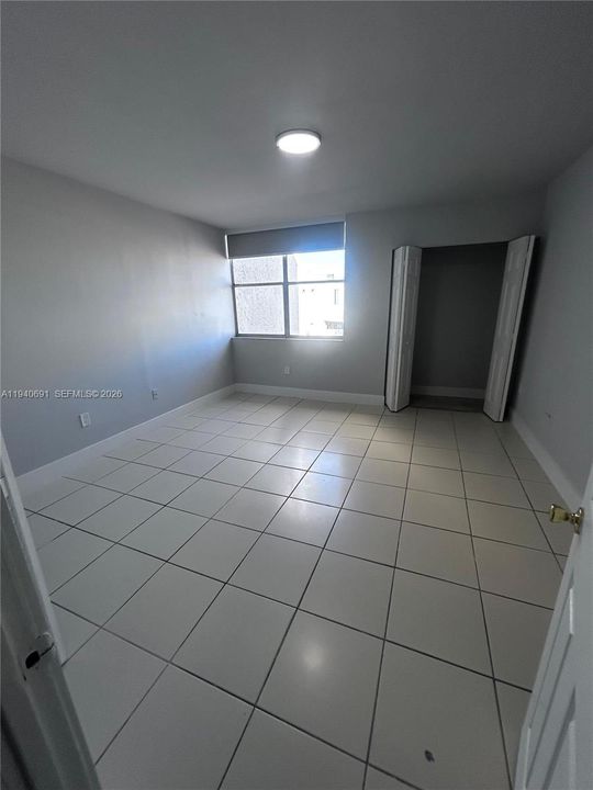 For Rent: $2,500 (2 beds, 1 baths, 1208 Square Feet)