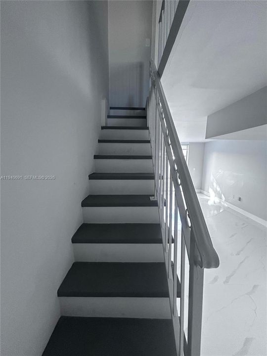 For Rent: $2,500 (2 beds, 1 baths, 1208 Square Feet)