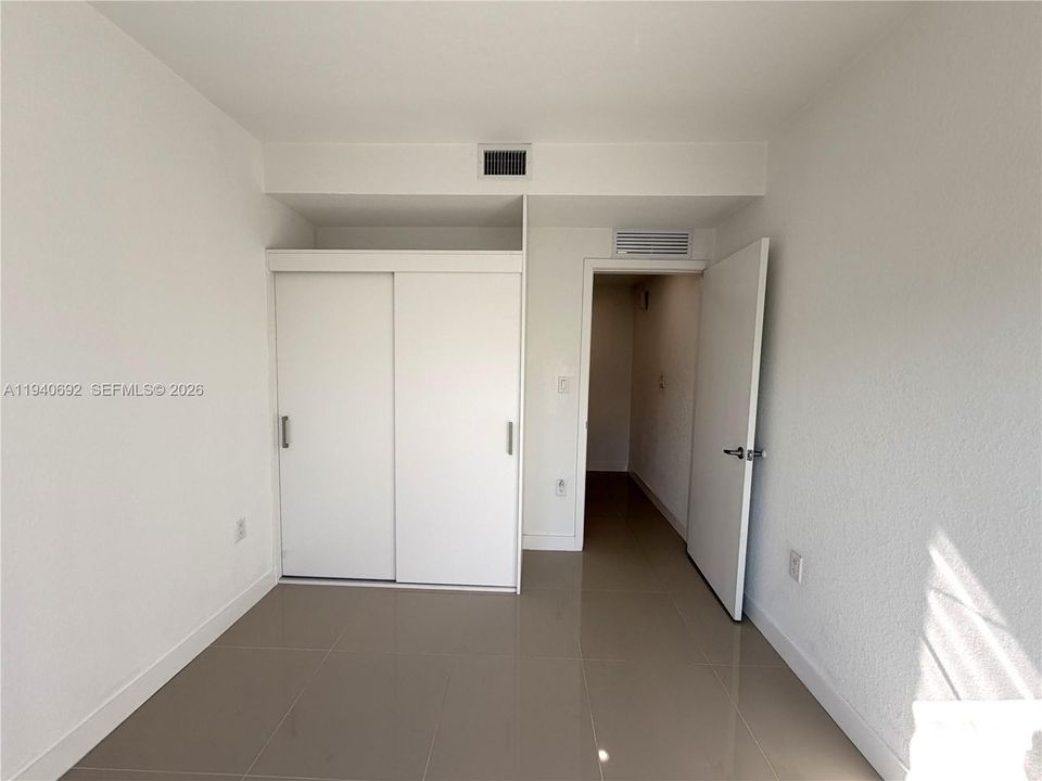 В аренду: $2,650 (4 спален, 3 ванн, 1398 Квадратных фут)