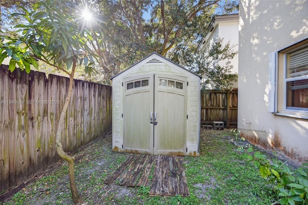 待售: $459,000 (5 贝兹, 2 浴室, 2693 平方英尺)