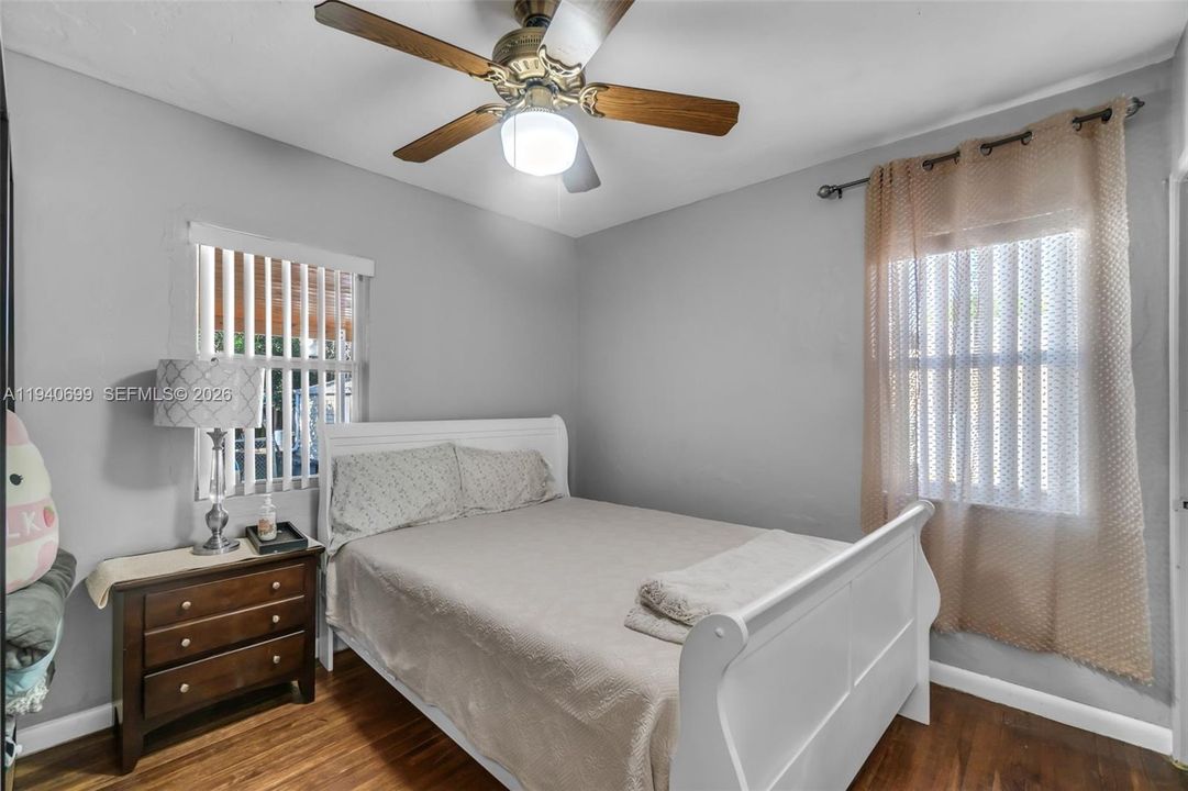 待售: $499,000 (3 贝兹, 2 浴室, 1080 平方英尺)