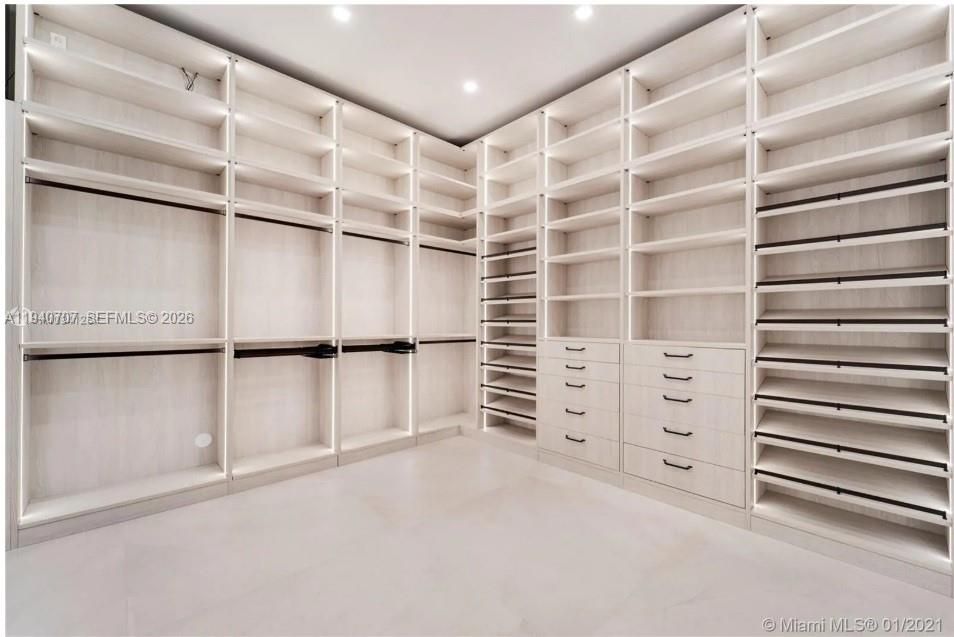 Master Bedroom Closet