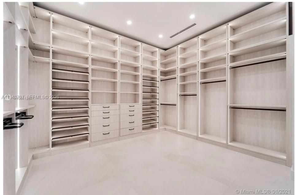 Master Bedroom Closet