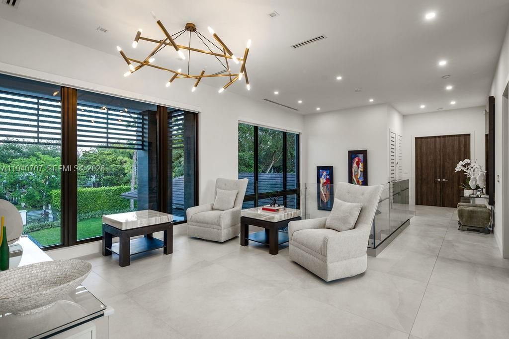 2nd Floor Living Room