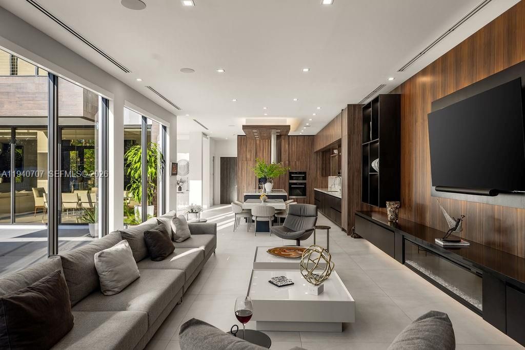 На продажу: $8,499,000 (8 спален, 7 ванн, 0 Квадратных фут)