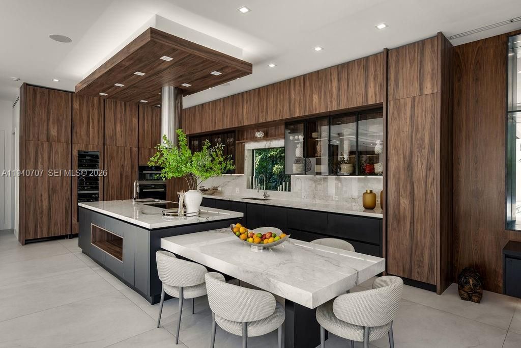 На продажу: $8,499,000 (8 спален, 7 ванн, 0 Квадратных фут)