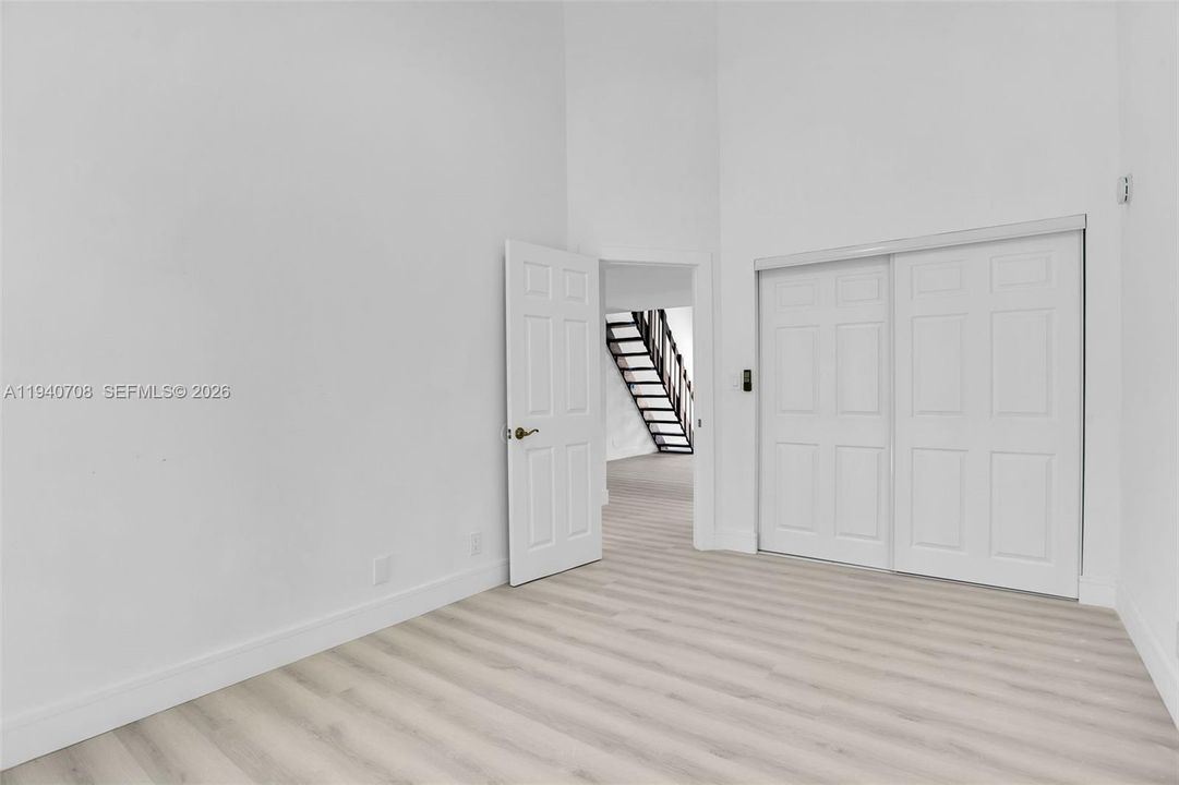 En Venta: $289,000 (2 camas, 1 baños, 849 Pies cuadrados)