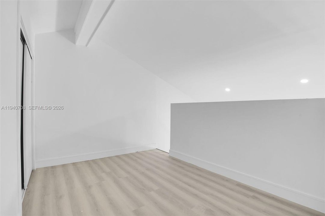 En Venta: $289,000 (2 camas, 1 baños, 849 Pies cuadrados)