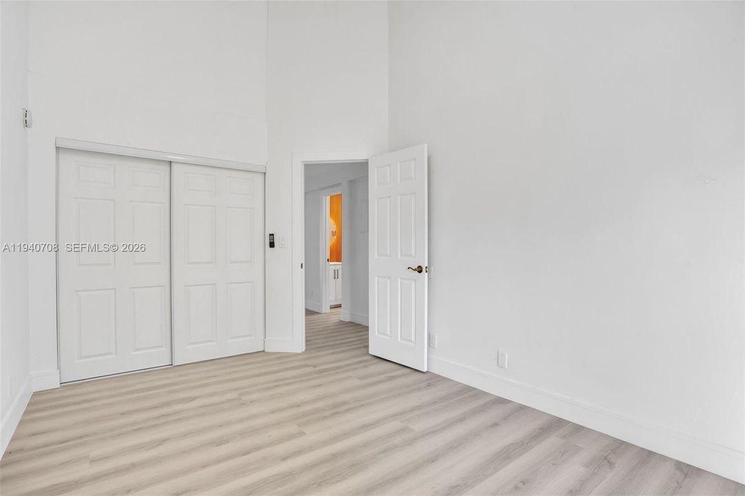 En Venta: $289,000 (2 camas, 1 baños, 849 Pies cuadrados)