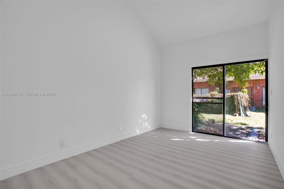 En Venta: $289,000 (2 camas, 1 baños, 849 Pies cuadrados)