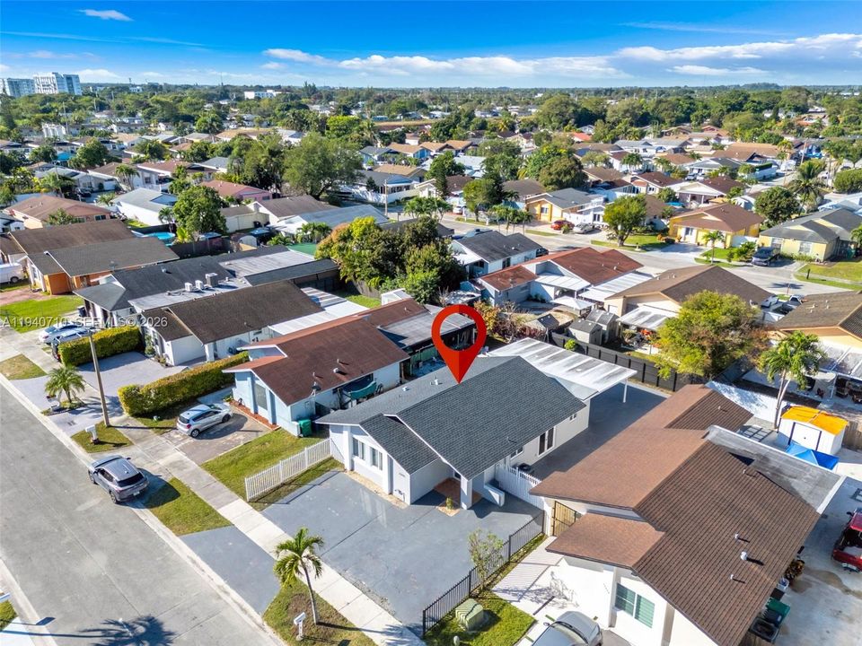 En Venta: $595,000 (3 camas, 2 baños, 1467 Pies cuadrados)