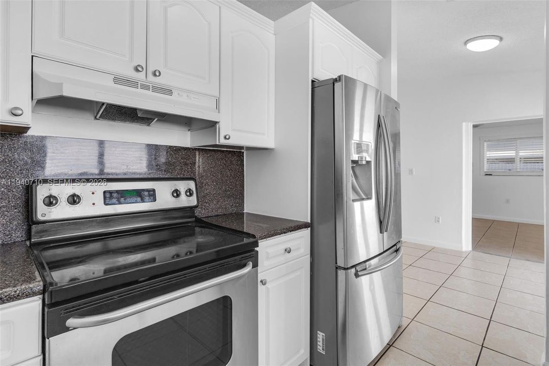 En Venta: $595,000 (3 camas, 2 baños, 1467 Pies cuadrados)