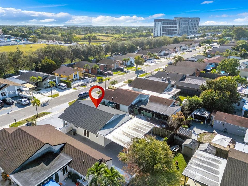 En Venta: $595,000 (3 camas, 2 baños, 1467 Pies cuadrados)