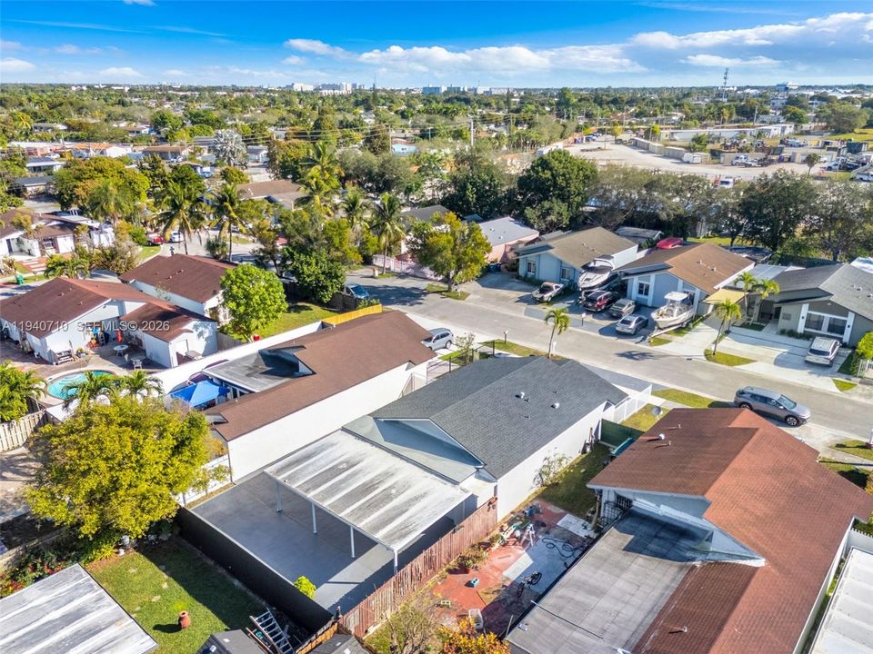 En Venta: $595,000 (3 camas, 2 baños, 1467 Pies cuadrados)