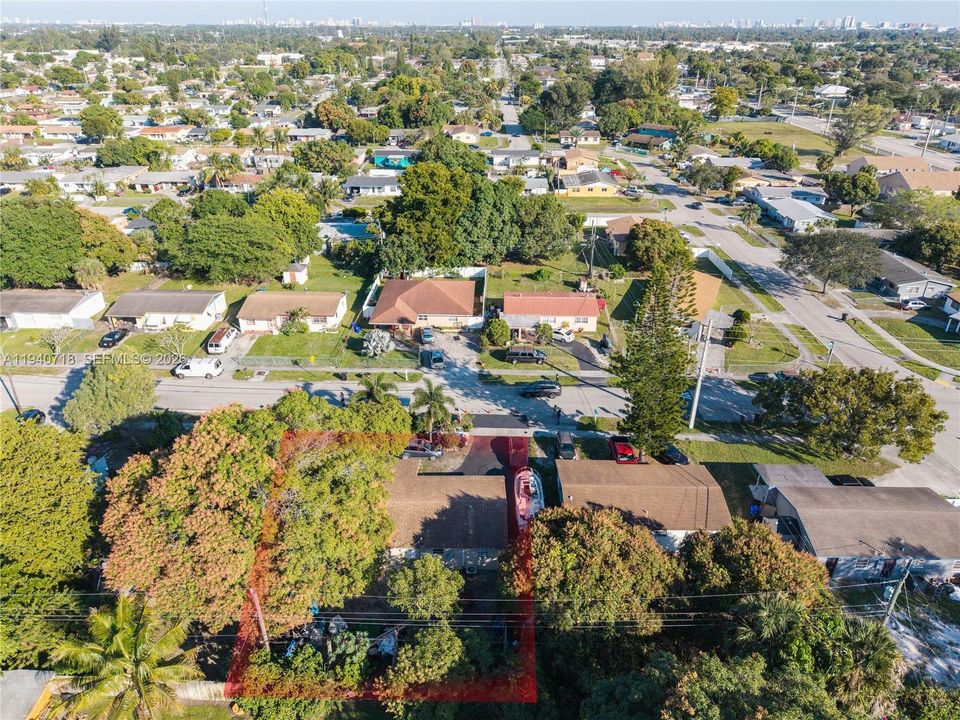 На продажу: $380,000 (3 спален, 1 ванн, 1092 Квадратных фут)