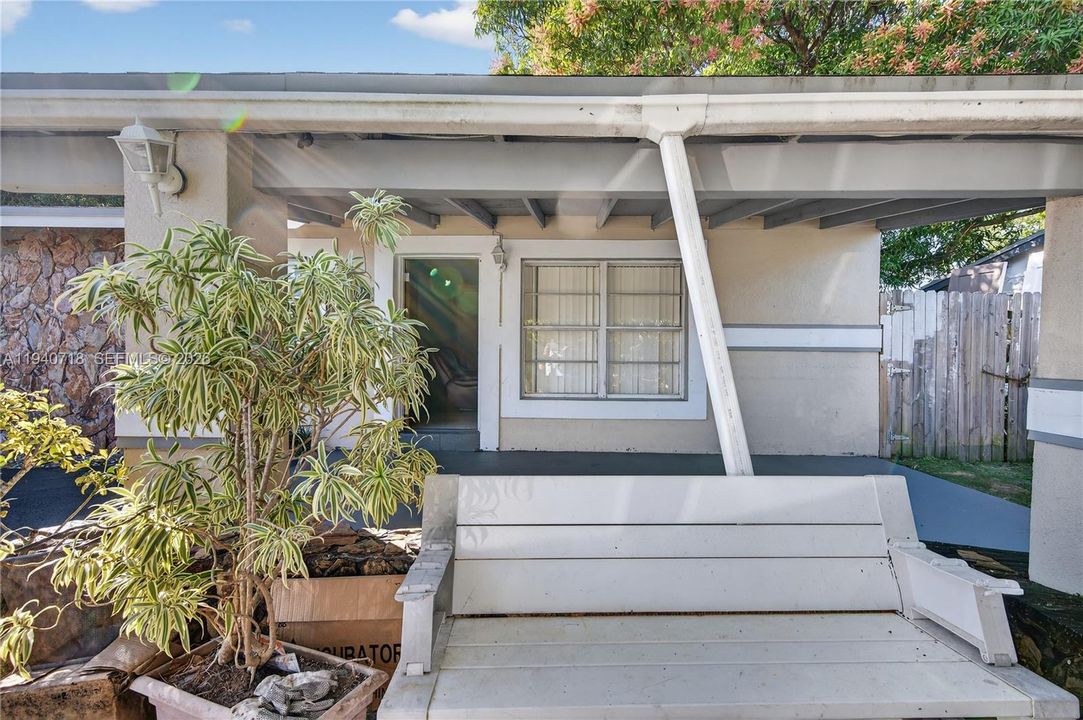 На продажу: $380,000 (3 спален, 1 ванн, 1092 Квадратных фут)