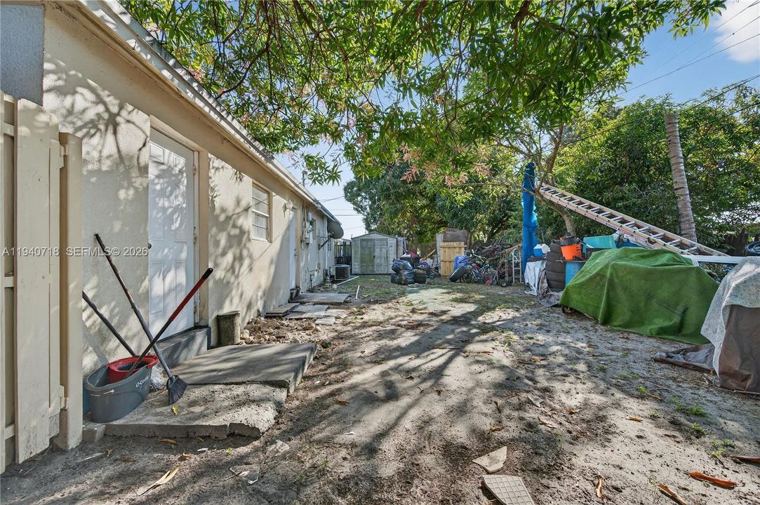 На продажу: $380,000 (3 спален, 1 ванн, 1092 Квадратных фут)