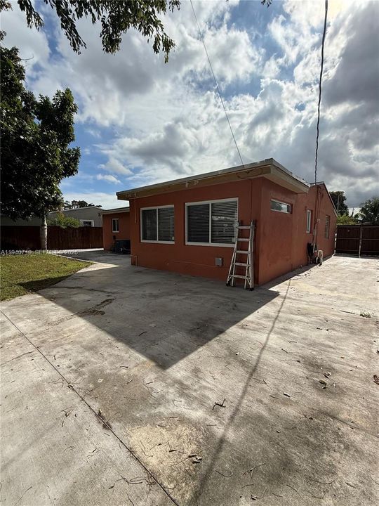 В аренду: $2,950 (3 спален, 1 ванн, 1094 Квадратных фут)