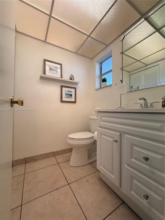 待售: $135,000 (1 贝兹, 1 浴室, 850 平方英尺)