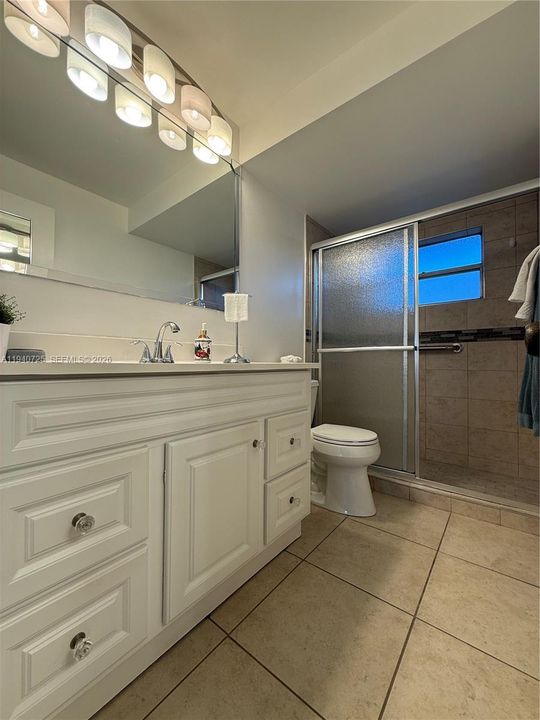 待售: $135,000 (1 贝兹, 1 浴室, 850 平方英尺)