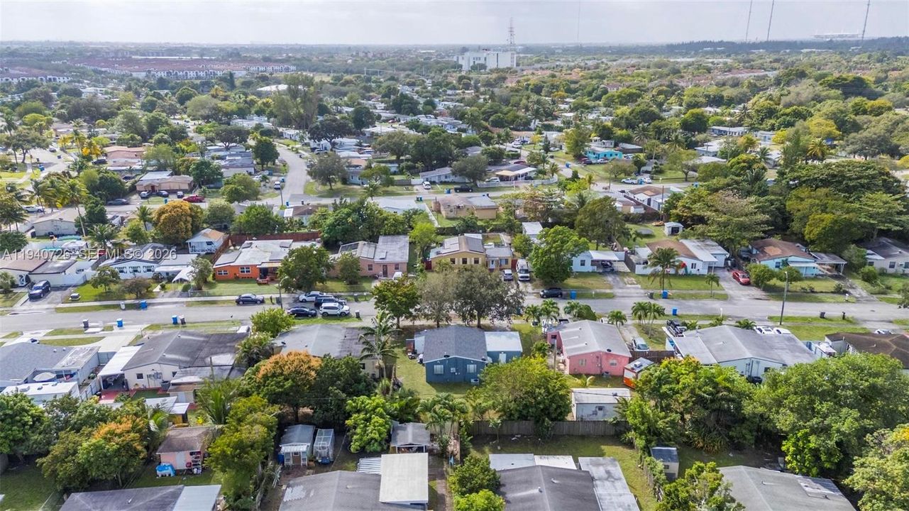 На продажу: $435,000 (3 спален, 2 ванн, 1120 Квадратных фут)