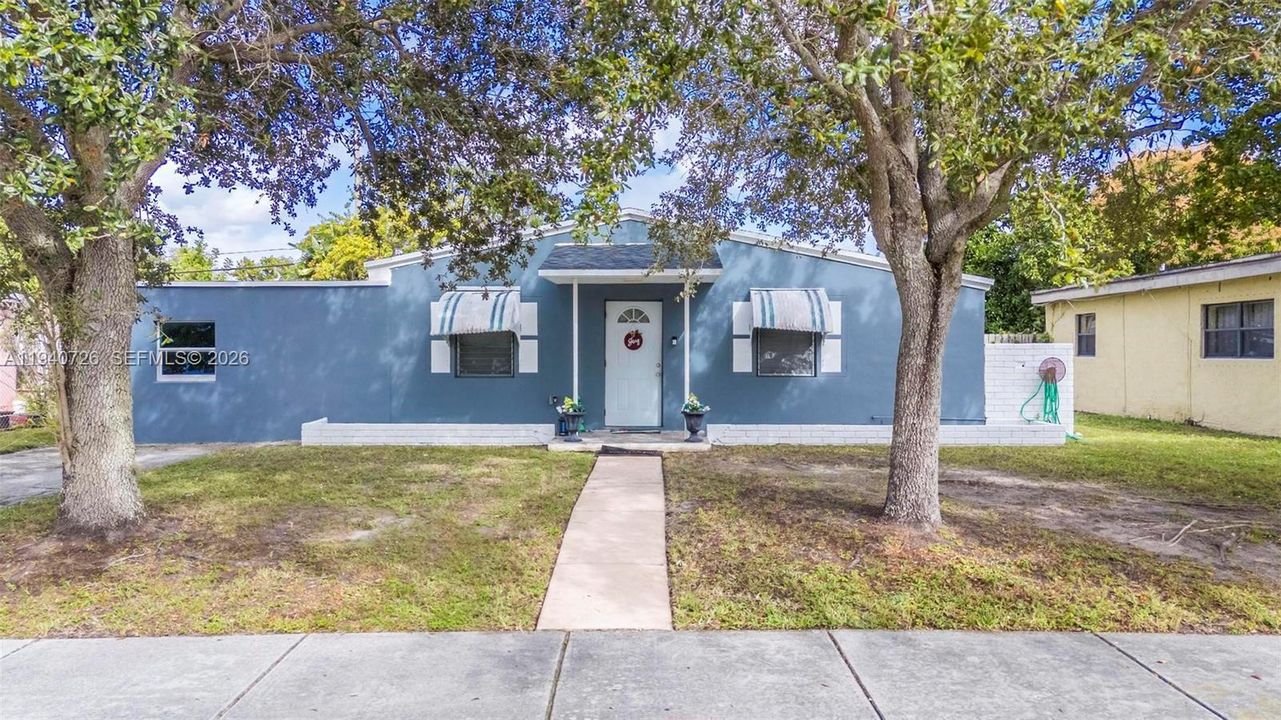 На продажу: $435,000 (3 спален, 2 ванн, 1120 Квадратных фут)