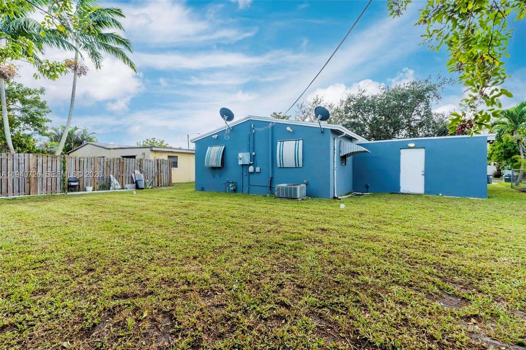 На продажу: $435,000 (3 спален, 2 ванн, 1120 Квадратных фут)