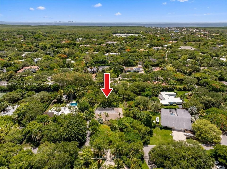 En Venta: $2,995,000 (4 camas, 2 baños, 2747 Pies cuadrados)