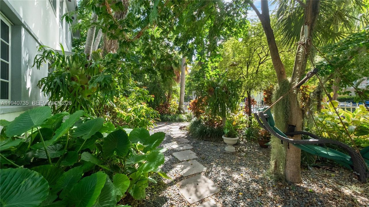 На продажу: $398,000 (1 спален, 1 ванн, 672 Квадратных фут)