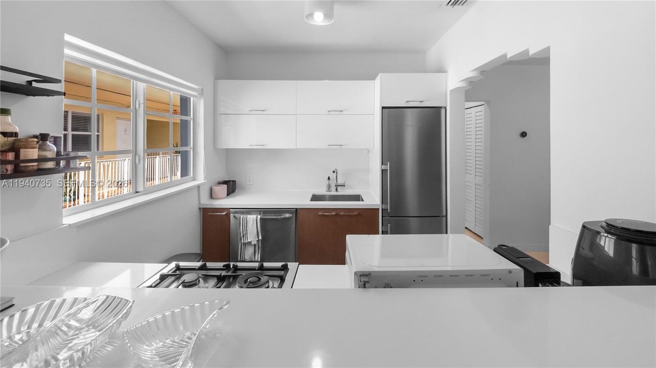 На продажу: $398,000 (1 спален, 1 ванн, 672 Квадратных фут)