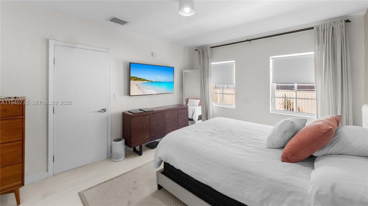 На продажу: $398,000 (1 спален, 1 ванн, 672 Квадратных фут)