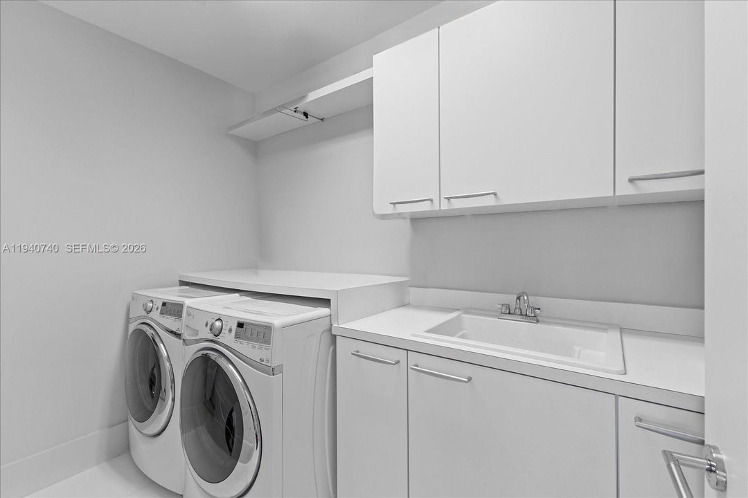 En Venta: $2,650,000 (3 camas, 3 baños, 2608 Pies cuadrados)