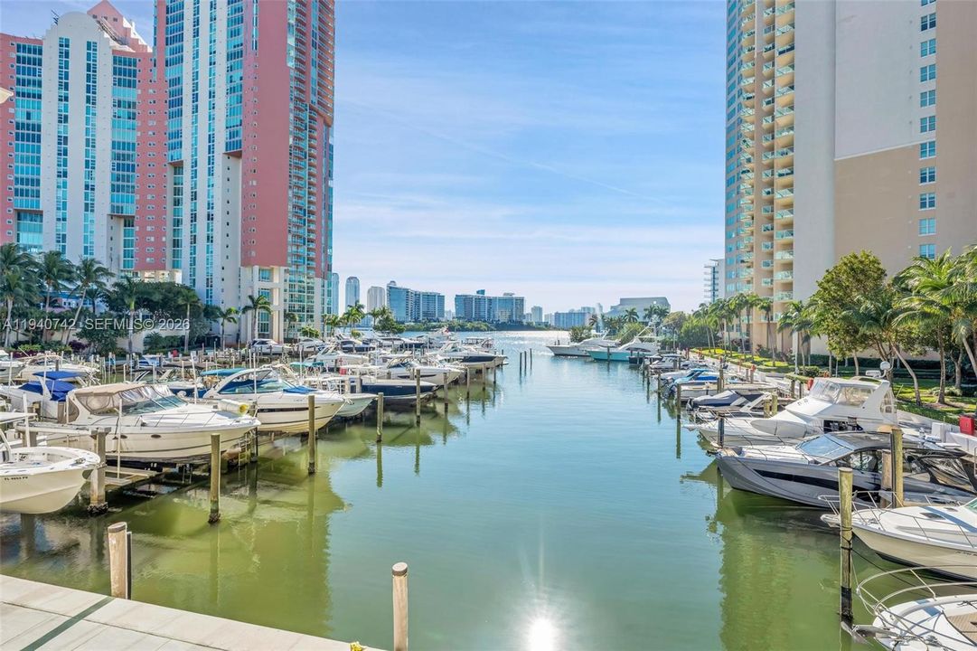 待售: $745,000 (3 贝兹, 2 浴室, 1824 平方英尺)