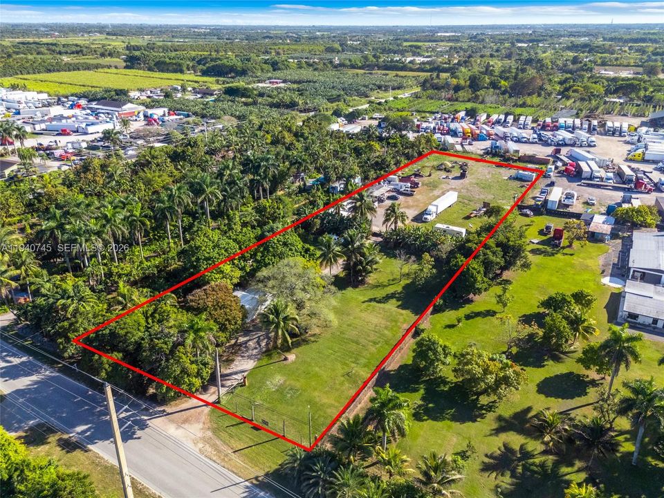 На продажу: $949,900 (2 спален, 1 ванн, 621 Квадратных фут)