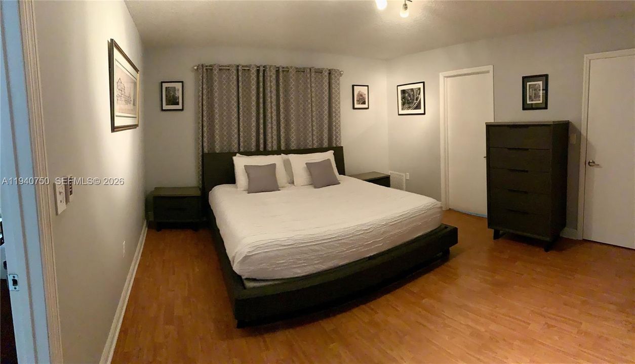 For Rent: $4,950 (4 beds, 3 baths, 1779 Square Feet)