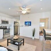 出租: $1,650 (1 贝兹, 1 浴室, 540 平方英尺)