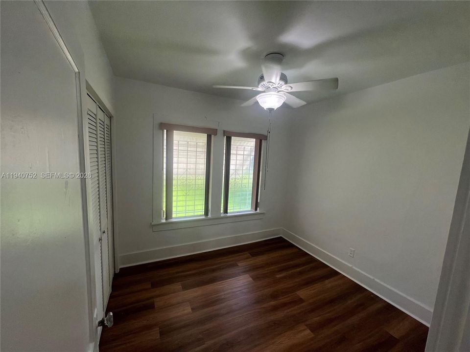 For Rent: $2,300 (2 beds, 1 baths, 1588 Square Feet)