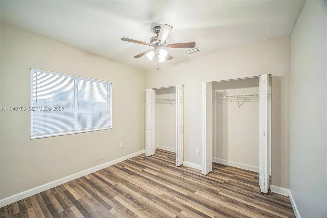 En Venta: $452,000 (5 camas, 3 baños, 2170 Pies cuadrados)