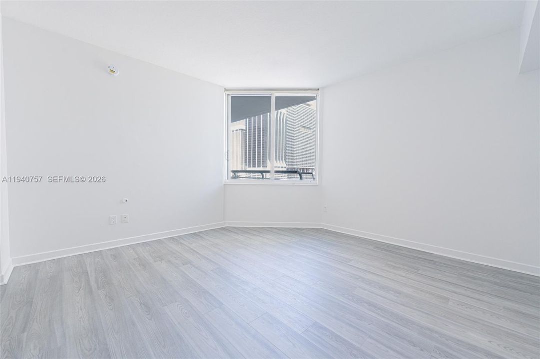 待售: $625,000 (2 贝兹, 2 浴室, 1169 平方英尺)