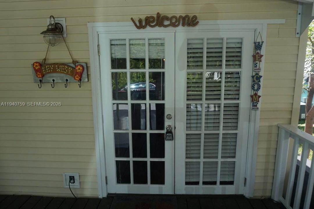 На продажу: $425,000 (3 спален, 2 ванн, 1152 Квадратных фут)