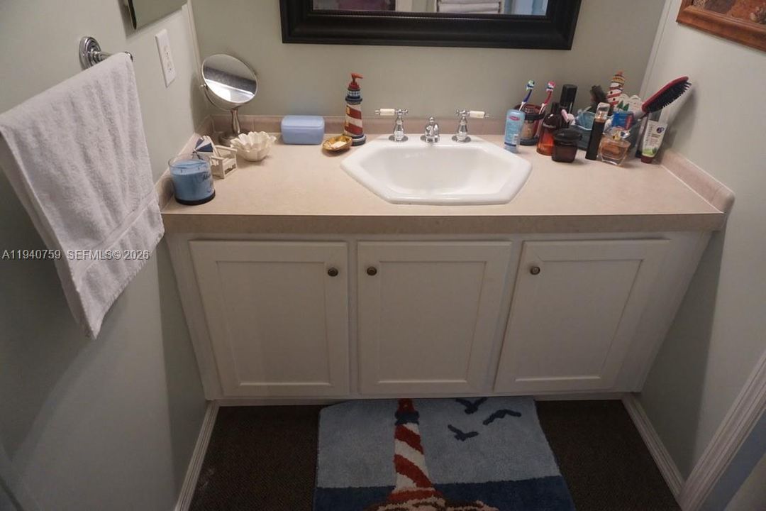 На продажу: $425,000 (3 спален, 2 ванн, 1152 Квадратных фут)