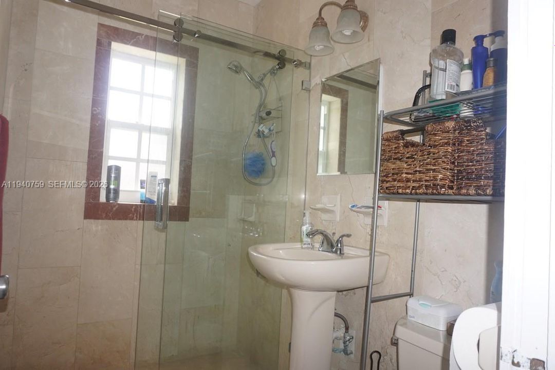 На продажу: $425,000 (3 спален, 2 ванн, 1152 Квадратных фут)