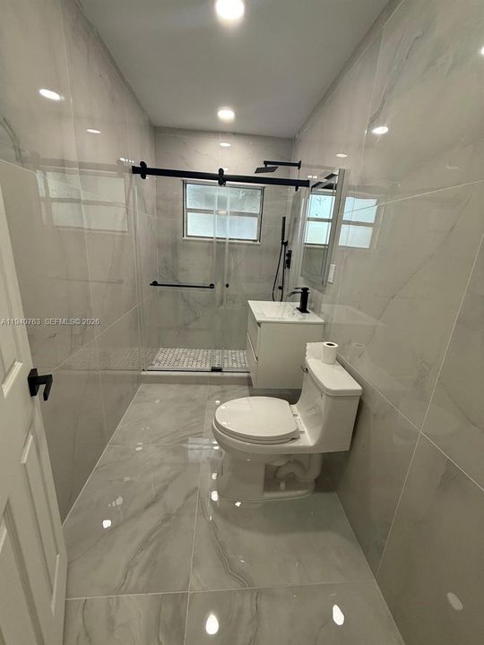 待售: $459,000 (3 贝兹, 1 浴室, 1044 平方英尺)