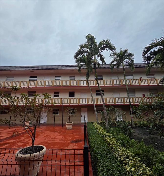 Недавно арендовано: $1,950 (2 спален, 1 ванн, 798 Квадратных фут)