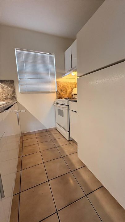 Недавно арендовано: $1,950 (2 спален, 1 ванн, 798 Квадратных фут)