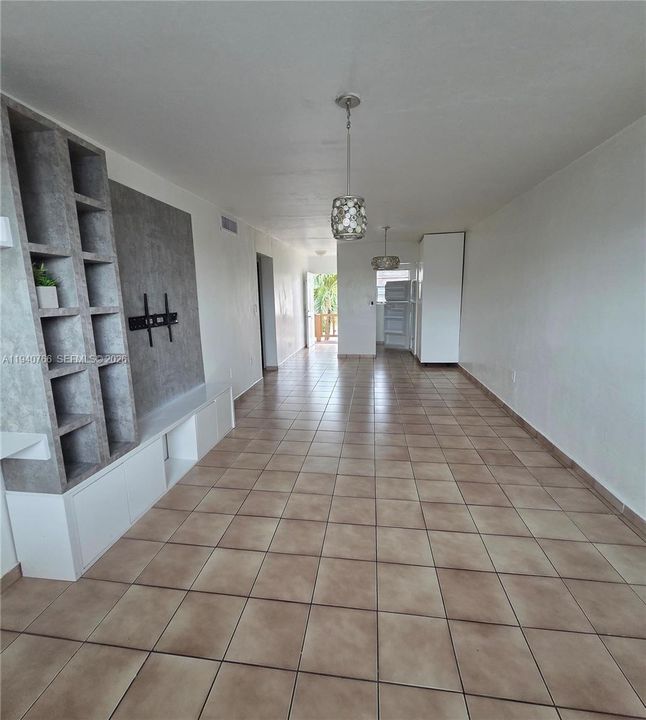 Недавно арендовано: $1,950 (2 спален, 1 ванн, 798 Квадратных фут)